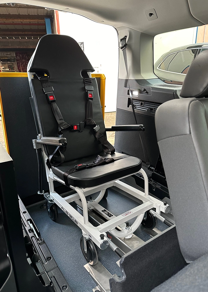 Krankentransfer mit Witt Taxi und seiner großen Fahrzeugflotte mit Tragestuhl